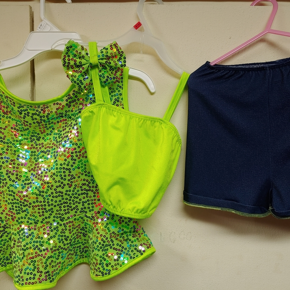 Child's hip hop dance costume